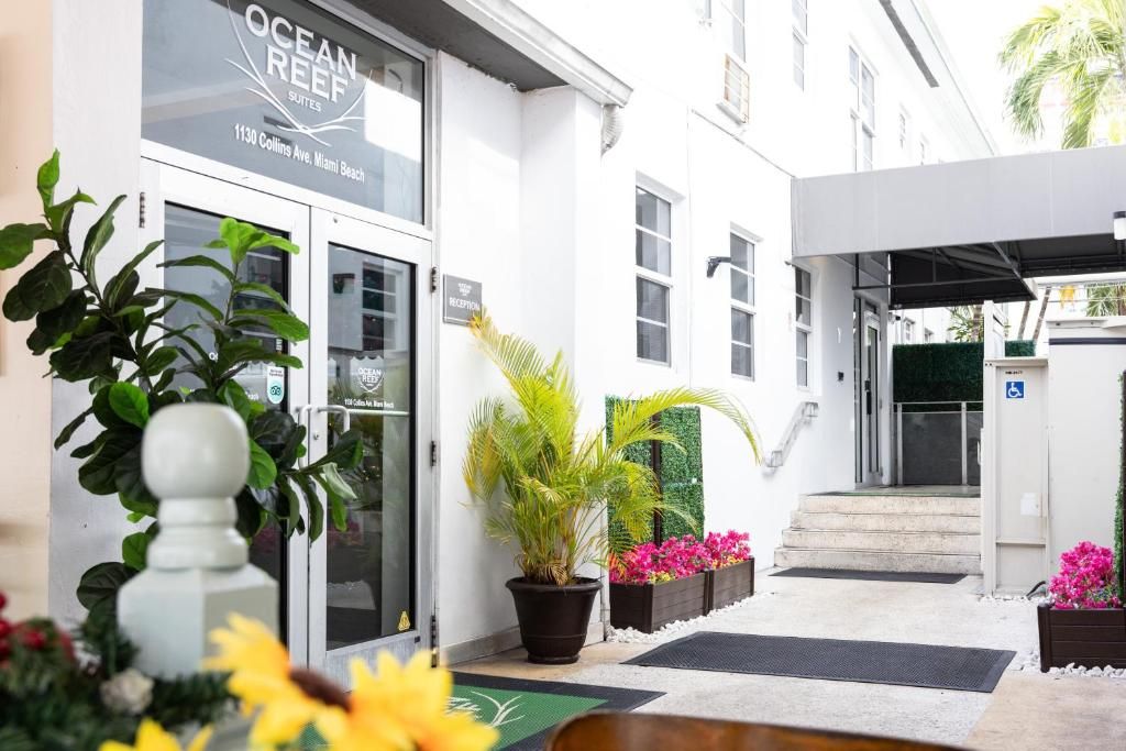 Ocean Reef Suites фото 47