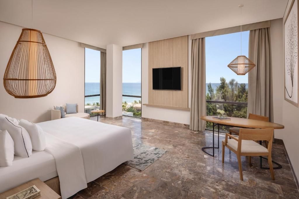 Melia Danang Beach Resort фото 60