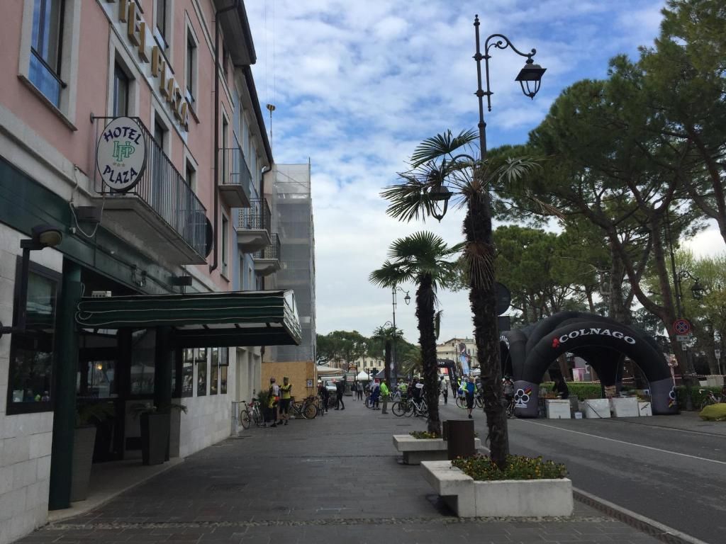 Plaza фото 4