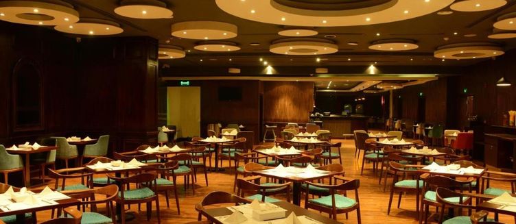 Фото отеля Atiram Premier Hotel