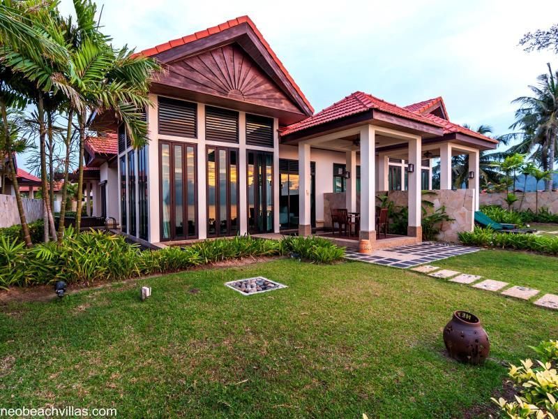 Borneo Beach Villas фото 32