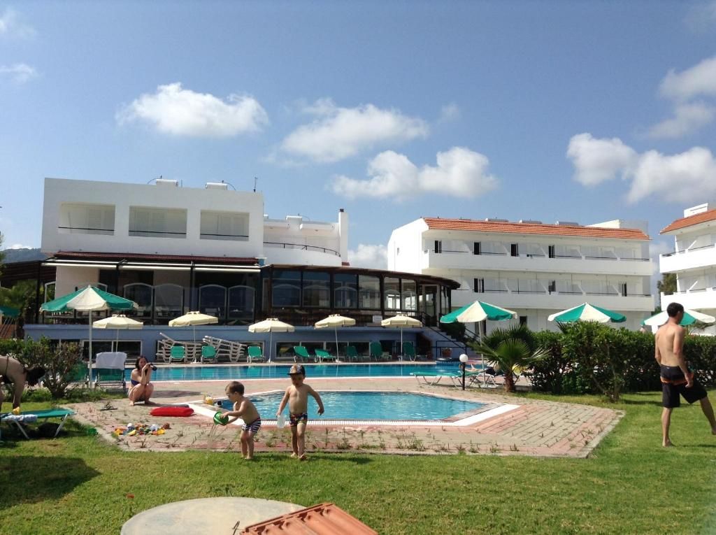 Pylea Beach Hotel фото 17