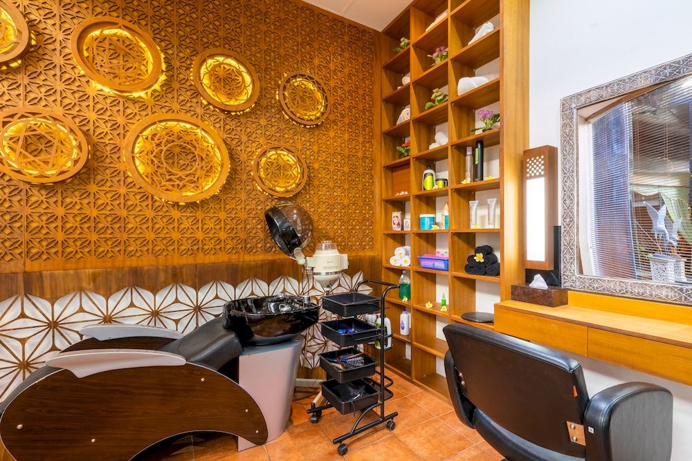 Vouk Hotel & Suites фото 68
