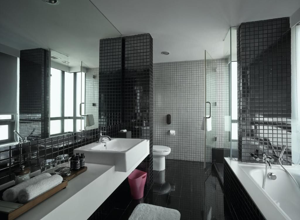 G Hotel Gurney фото 64