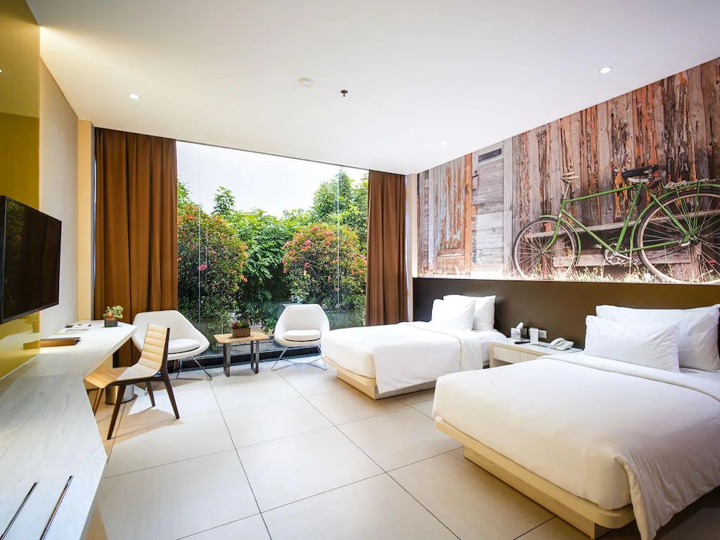 FM7 Resort Hotel Jakarta фото 2