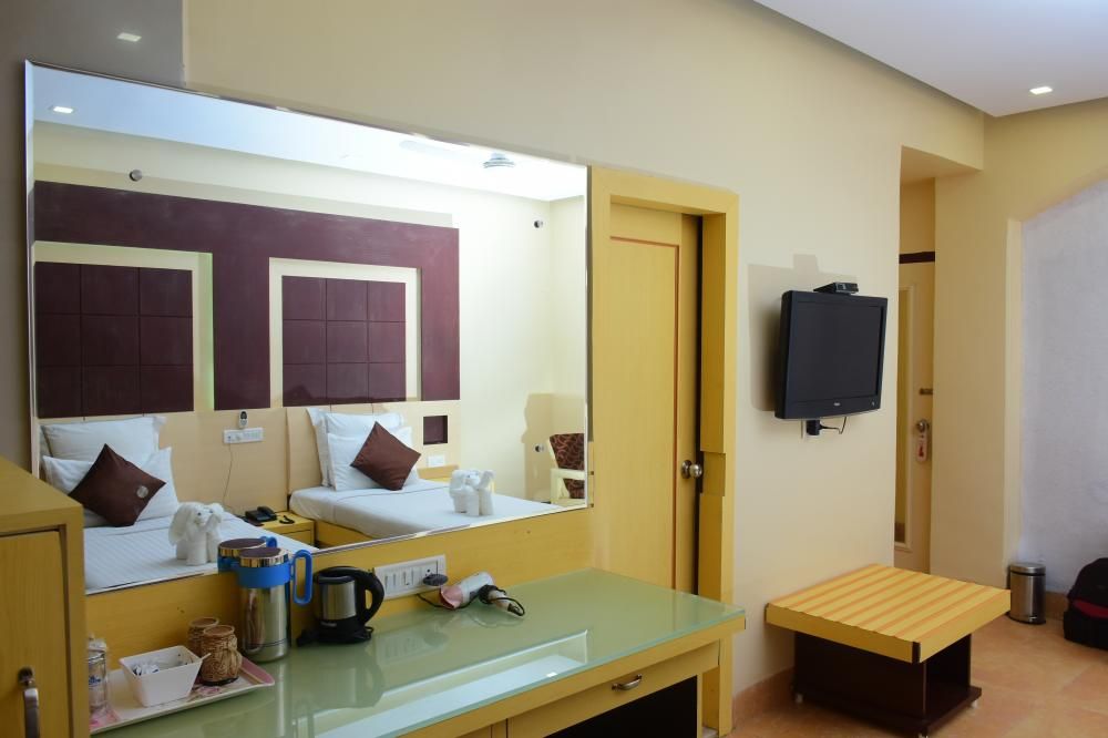 Silver Sands Beach Resort фото 36