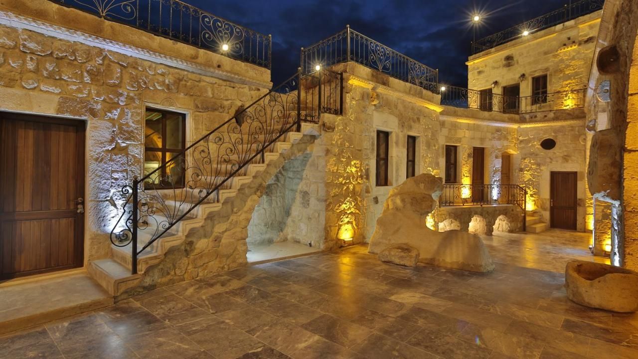 Golden Cave Suites фото 16
