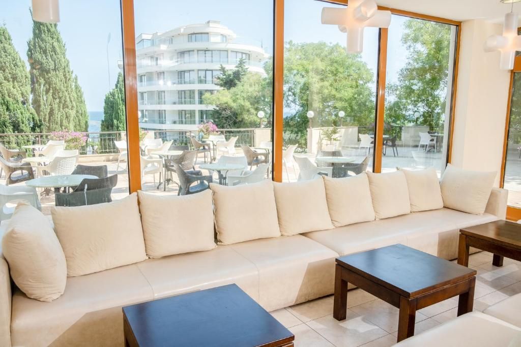 Dolphin Hotel All Inclusive фото 9