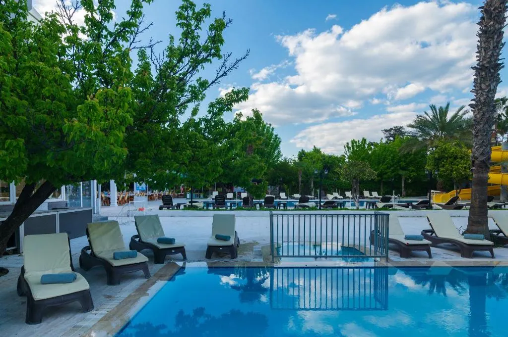 Grand Hotel Derin фото 28