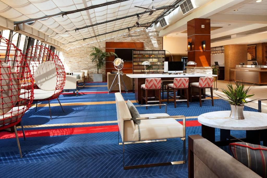 Four Points by Sheraton Los Angeles International Airport фото 41