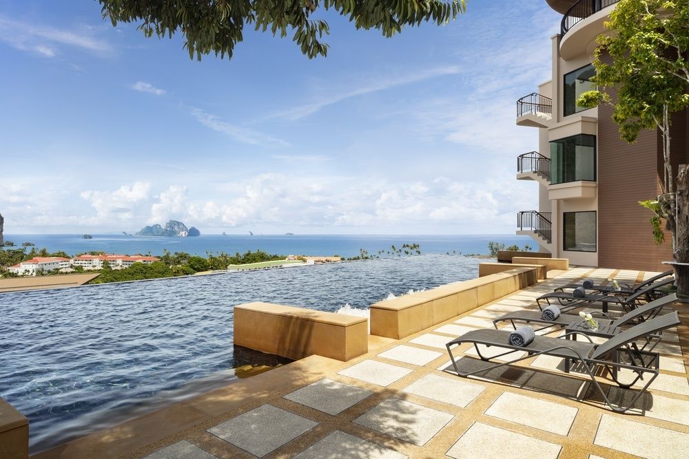 Avani Ao Nang Cliff Krabi Resort фото 79