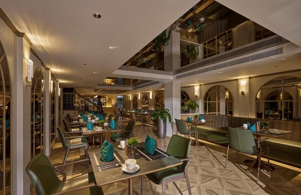 La Siesta Premium Saigon Central фото 41
