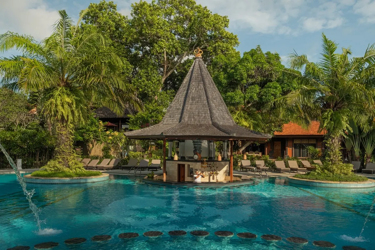 Bali Tropic Resort & Spa фото 9