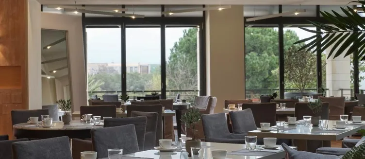 Фото отеля September Hotel Thessaloniki