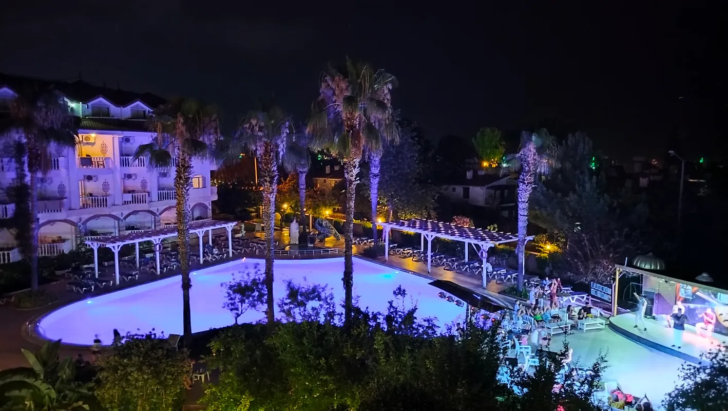 Larissa Sultan's Beach Hotel фото 107
