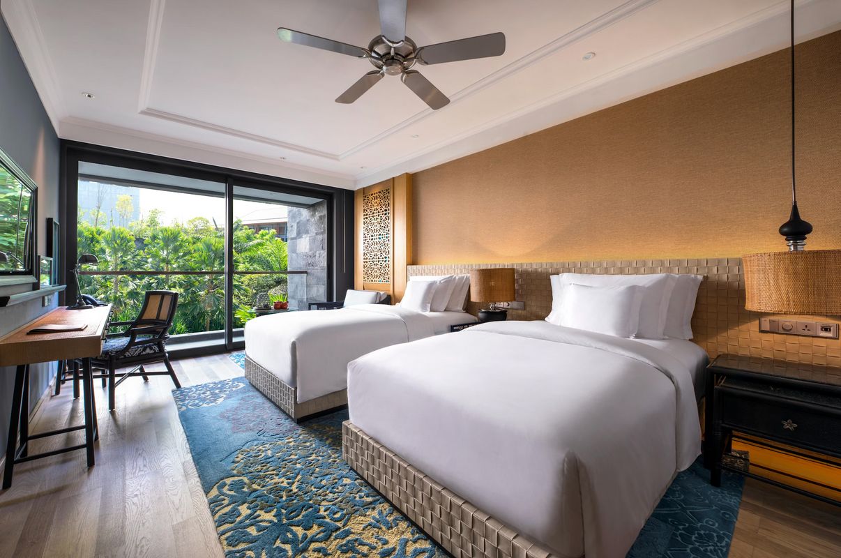 Hotel Indigo Bali Seminyak Beach фото 3