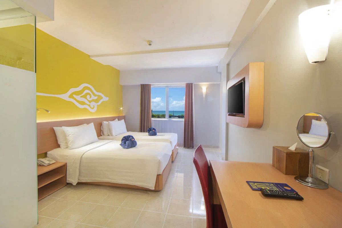 Kuta Beach Hotel фото 3