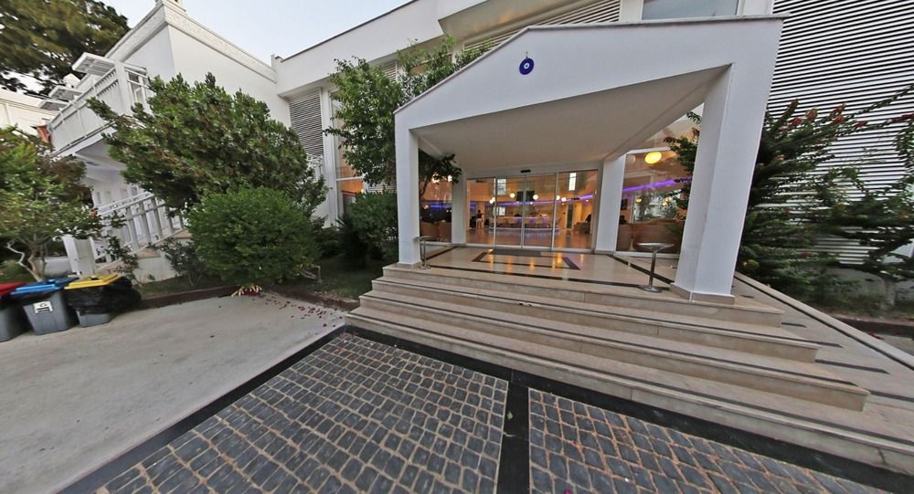 Bendis Beach Hotel фото 29
