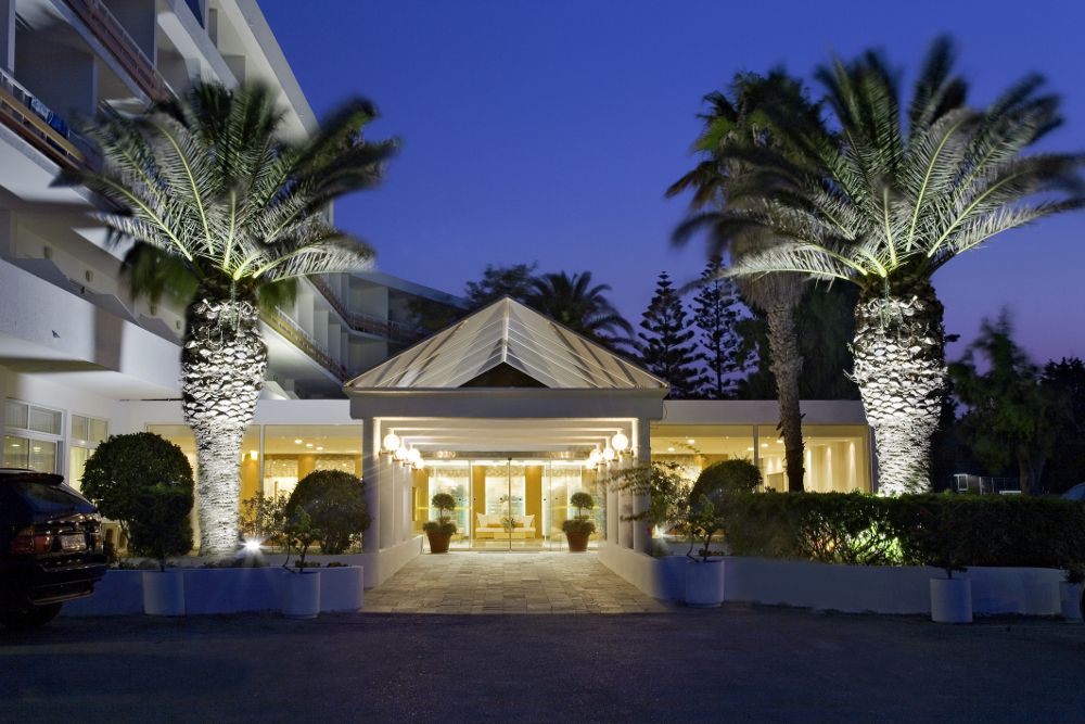Eden Roc Resort Hotel & Bungalows фото 4