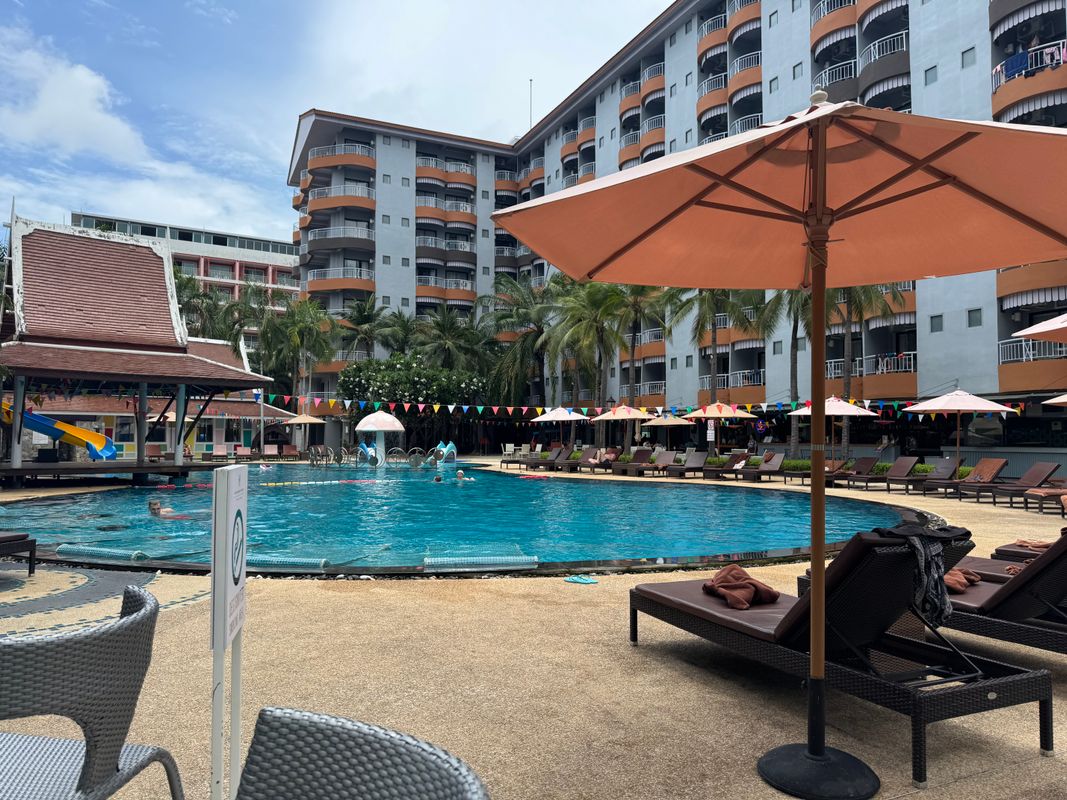 Heeton Concept Hotel Pattaya фото 31