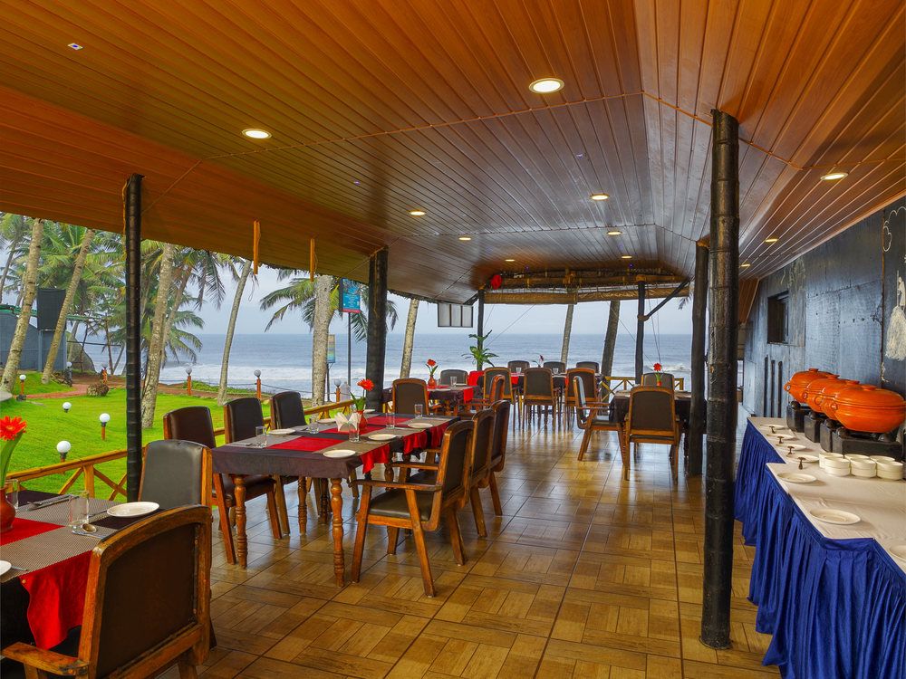 Krishnatheeram Ayur Holy Beach Resort фото 10