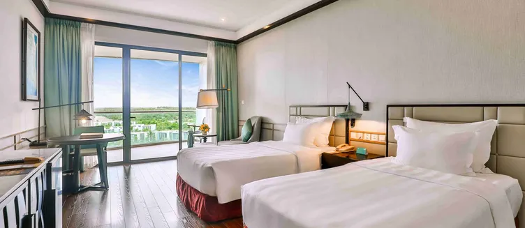Фото отеля Vinpearl Resort & Golf Nam Hoi An