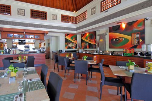 The Vira Bali Boutique Hotel & Suite фото 31
