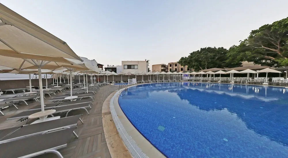 Bendis Beach Hotel фото 18