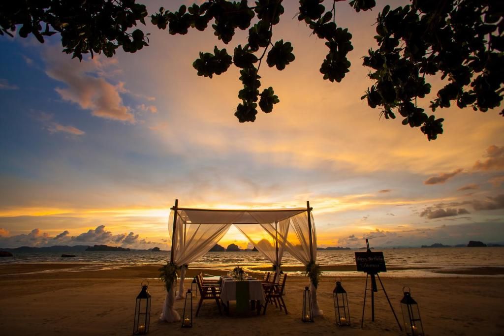 Tup Kaek Sunset Beach Resort & Spa фото 57