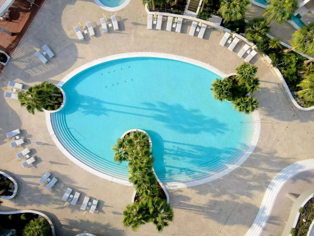 Radisson Beach Resort Larnaca фото 4