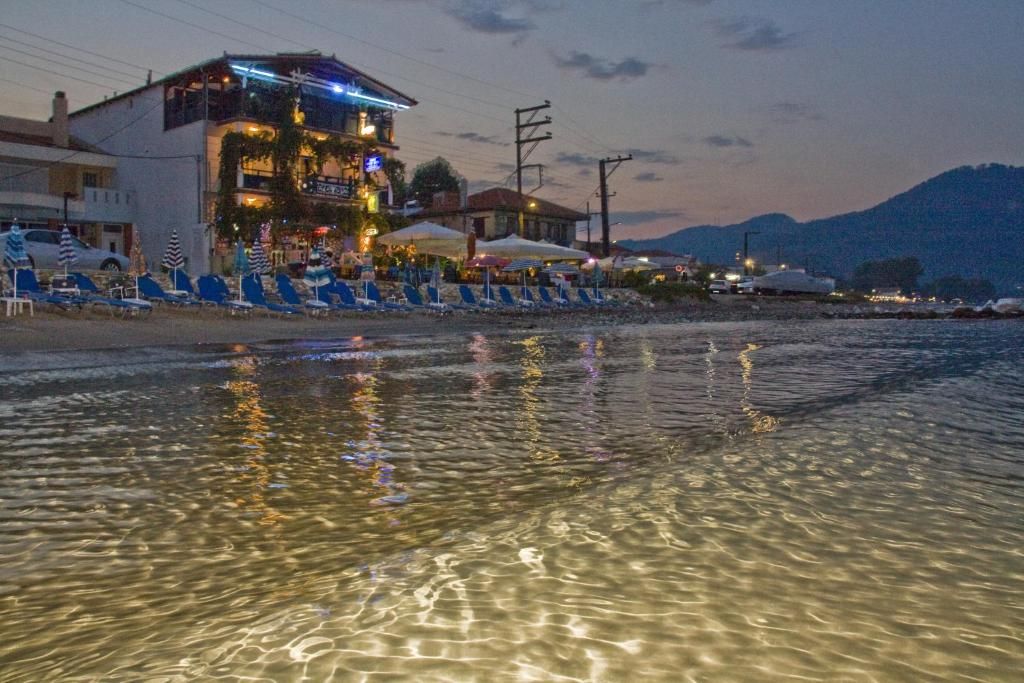 Blue Sea Beach Boutique Hotel фото 4