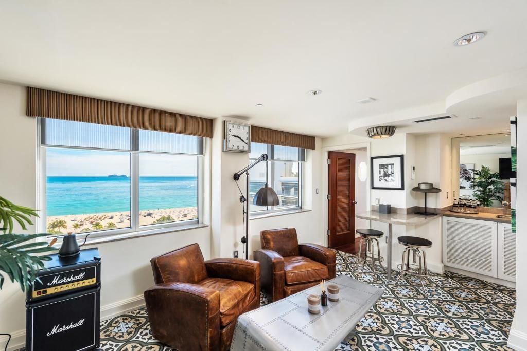 The National Hotel, An Adult Only Oceanfront Resort фото 7