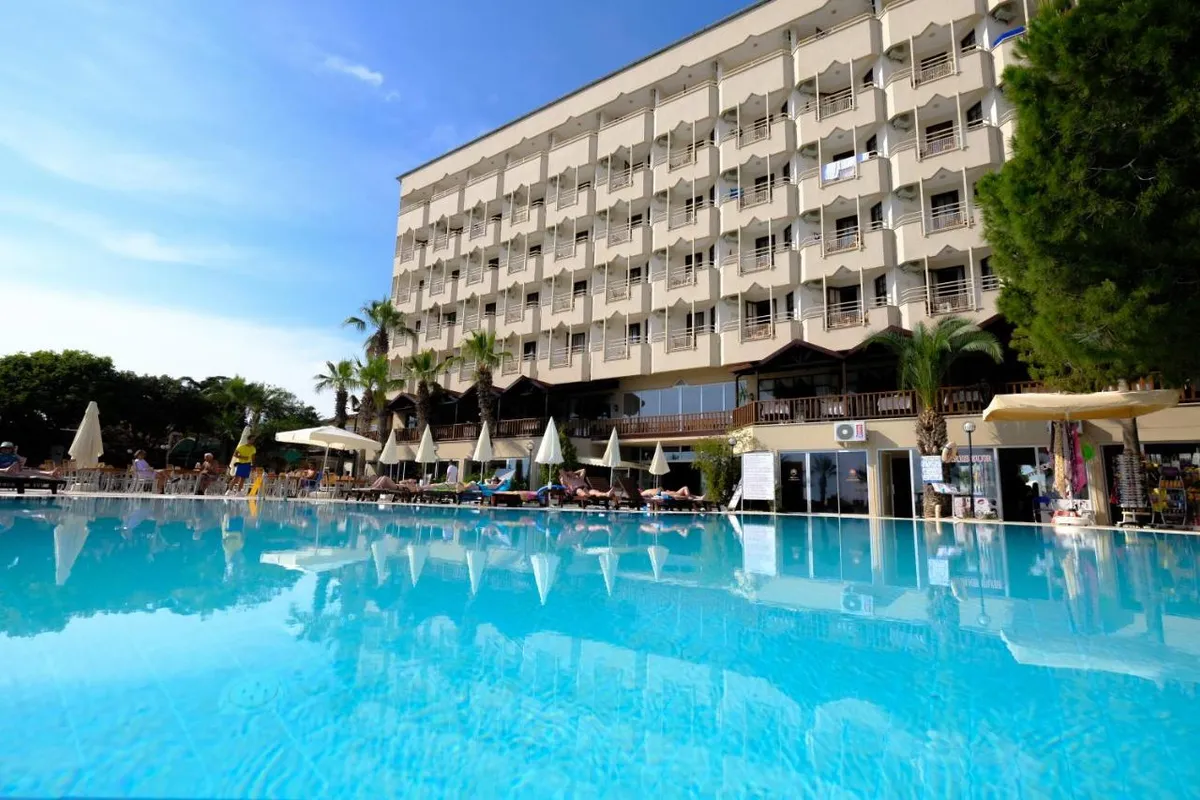 Anitas Beach Hotel фото 0