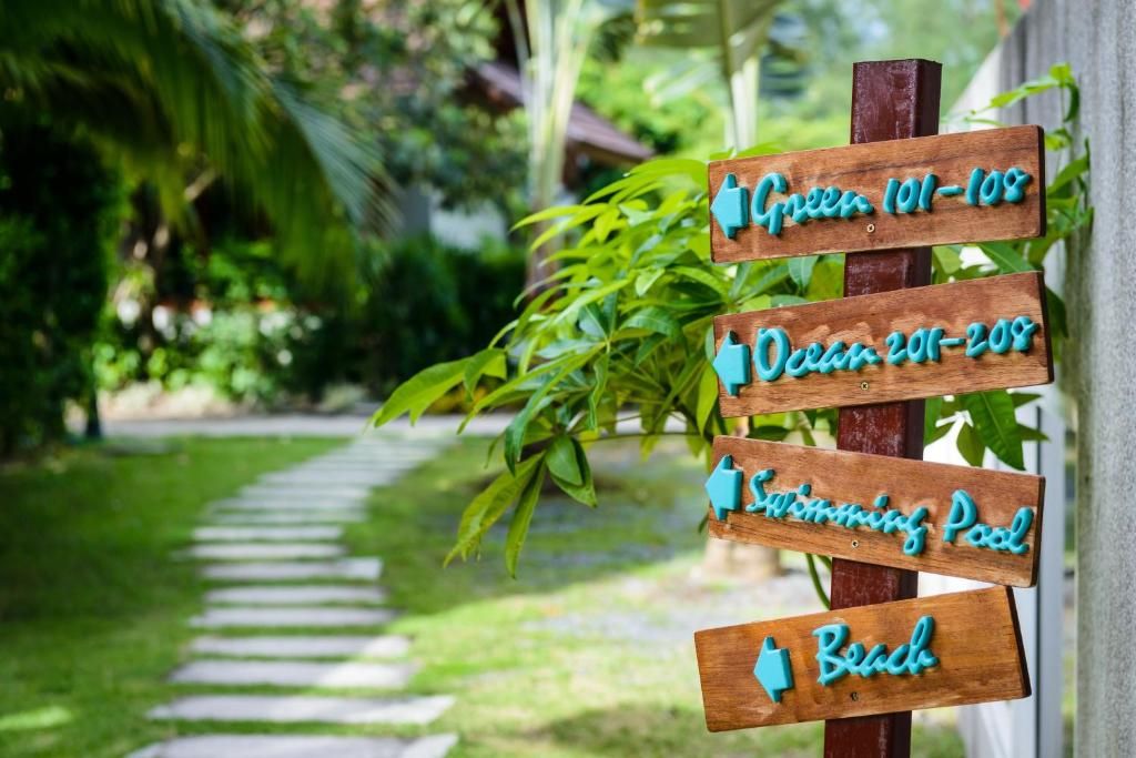 L'esprit de Naiyang Beach Resort фото 39
