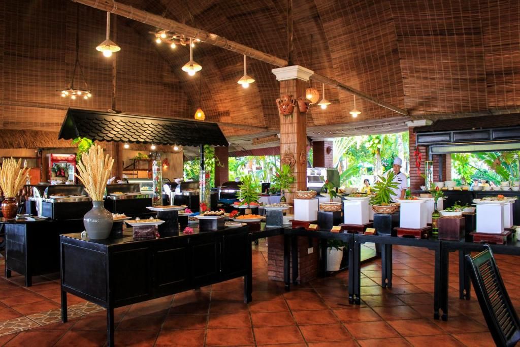 Four Oceans Resort фото 24