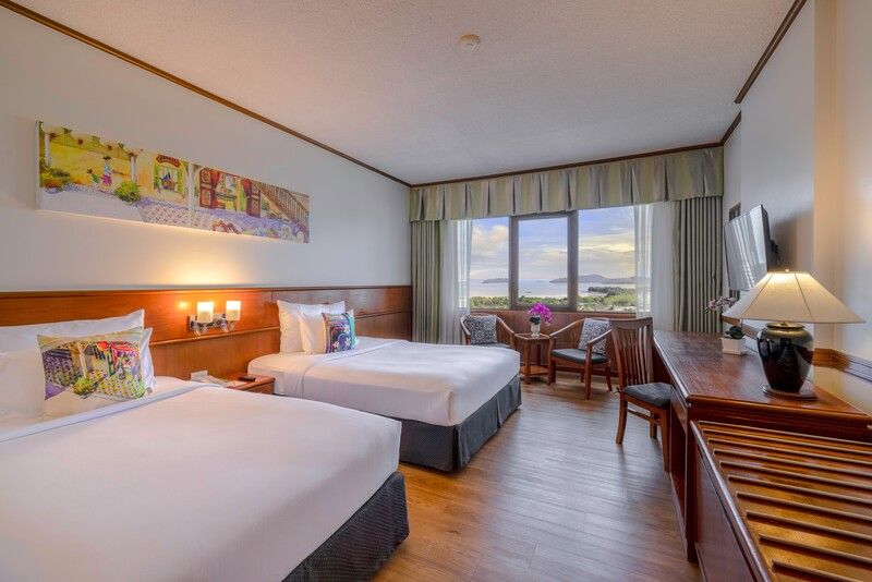 Royal Phuket City Hotel фото 2