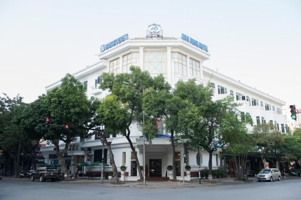Hoa Binh Hotel фото 25