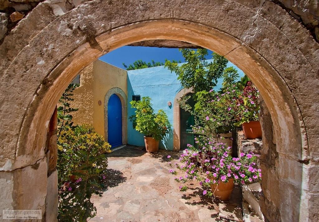 Arolithos Traditional Cretan Village фото 18
