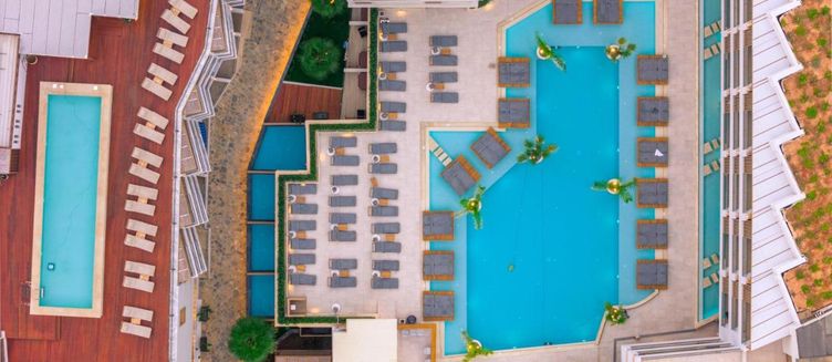Фото отеля Akasha Beach Hotel & Spa