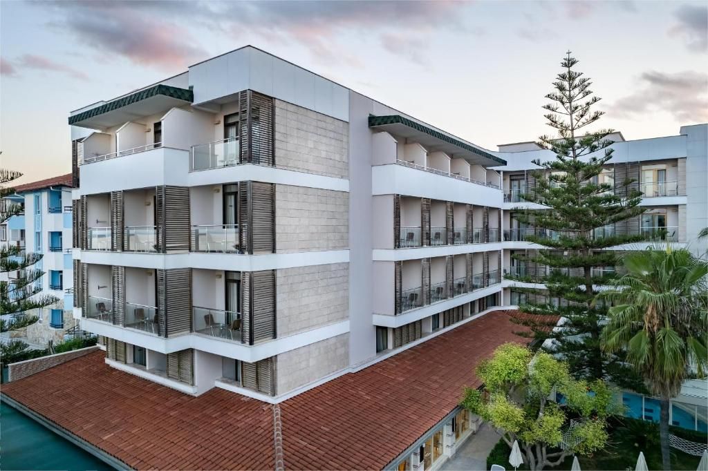 Trendy Side Beach Hotel фото 9