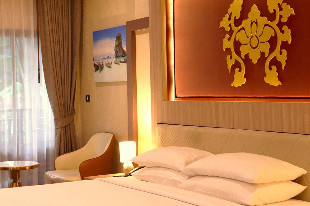 Quality Resort and Spa Patong Beach фото 39