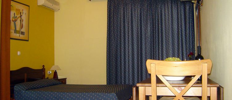 Фото отеля Paraktio Beach Apartments