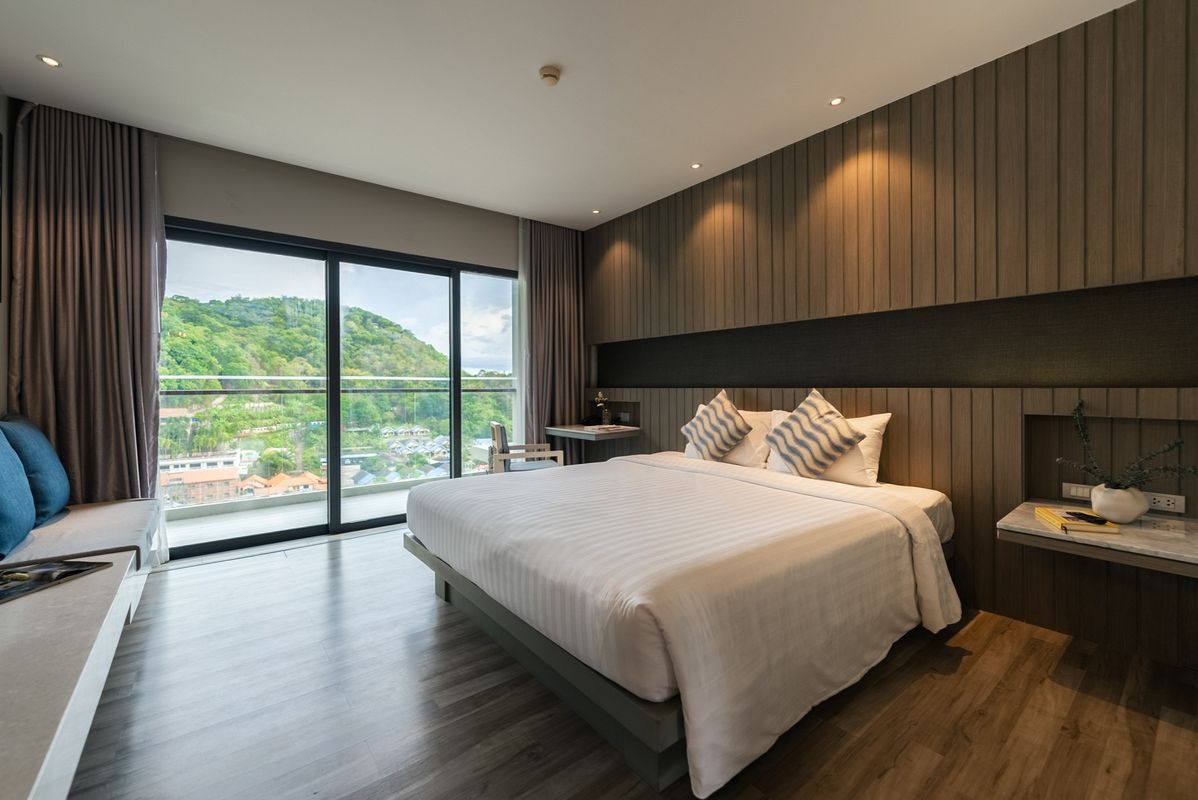 Hotel IKON Phuket фото 2