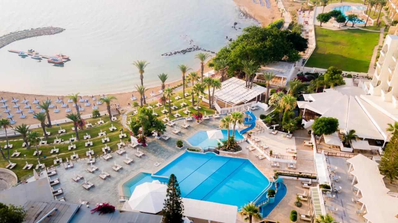 Golden Coast Beach Hotel фото 4