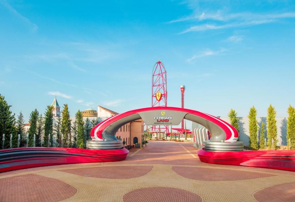 PortAventura Lucy's Mansion - Includes PortAventura Park Tickets фото 29