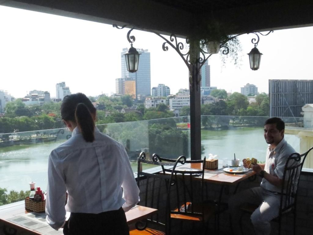 Centre Point Hanoi Hotel фото 17