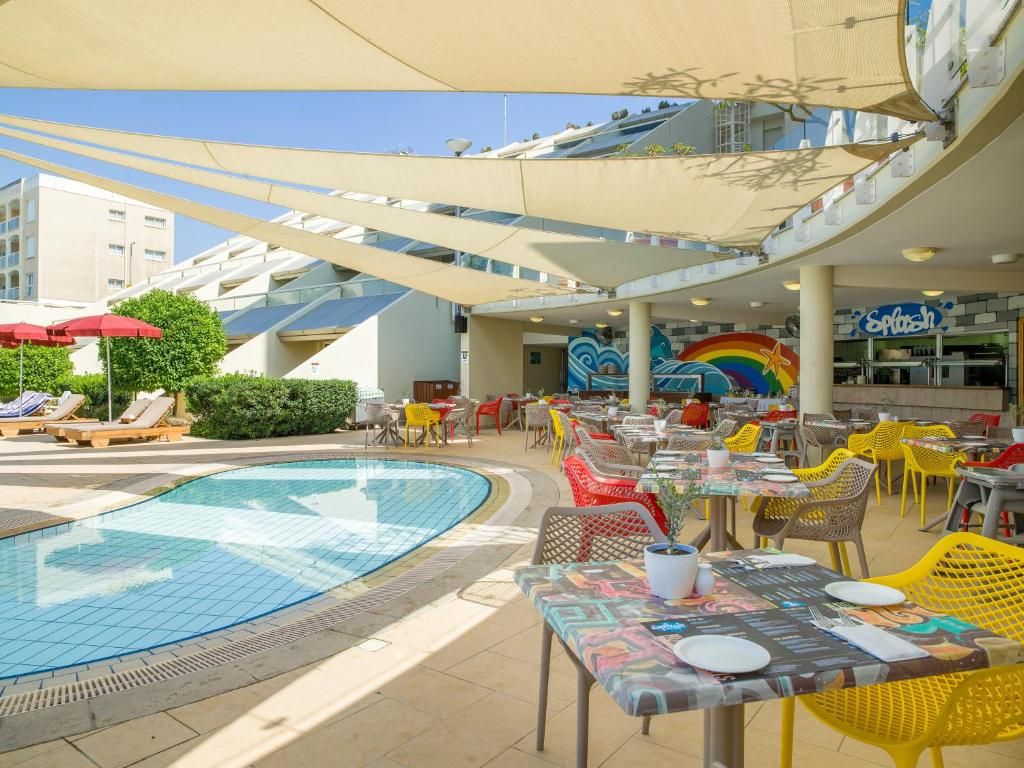 St Raphael Resort & Marina фото 142