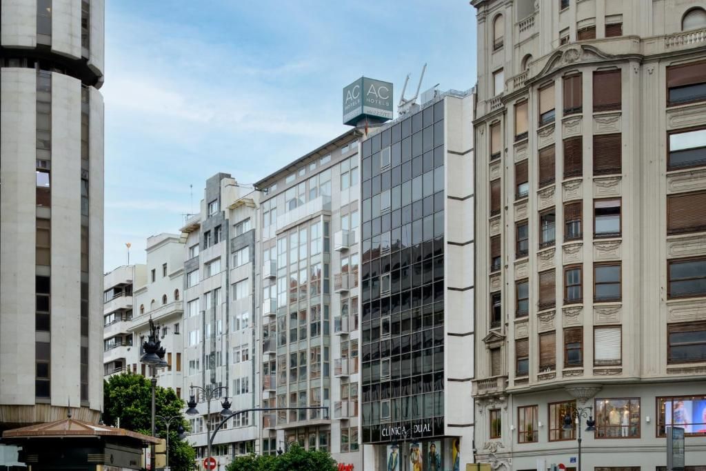 AC Hotel Colón Valencia by Marriott фото 0