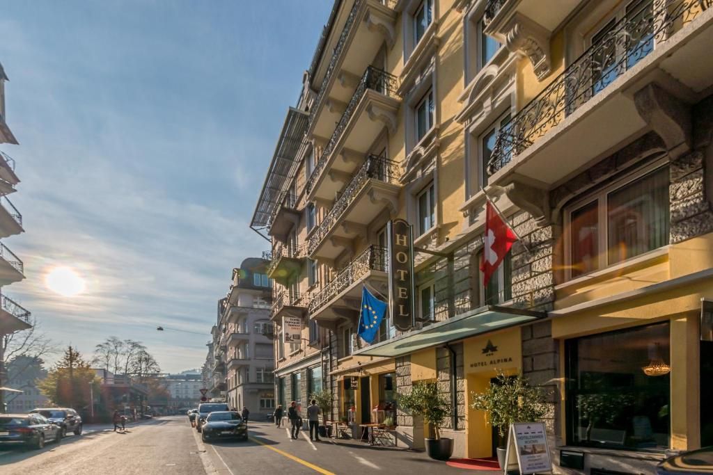 Hotel Alpina Luzern фото 0