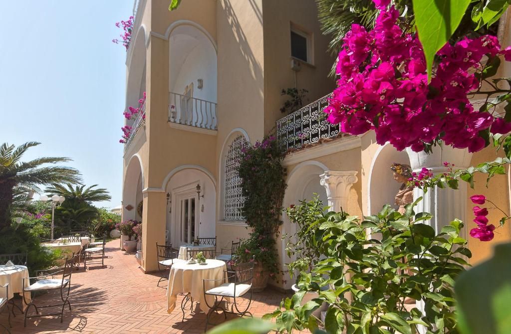 Hotel Flora Capri фото 6